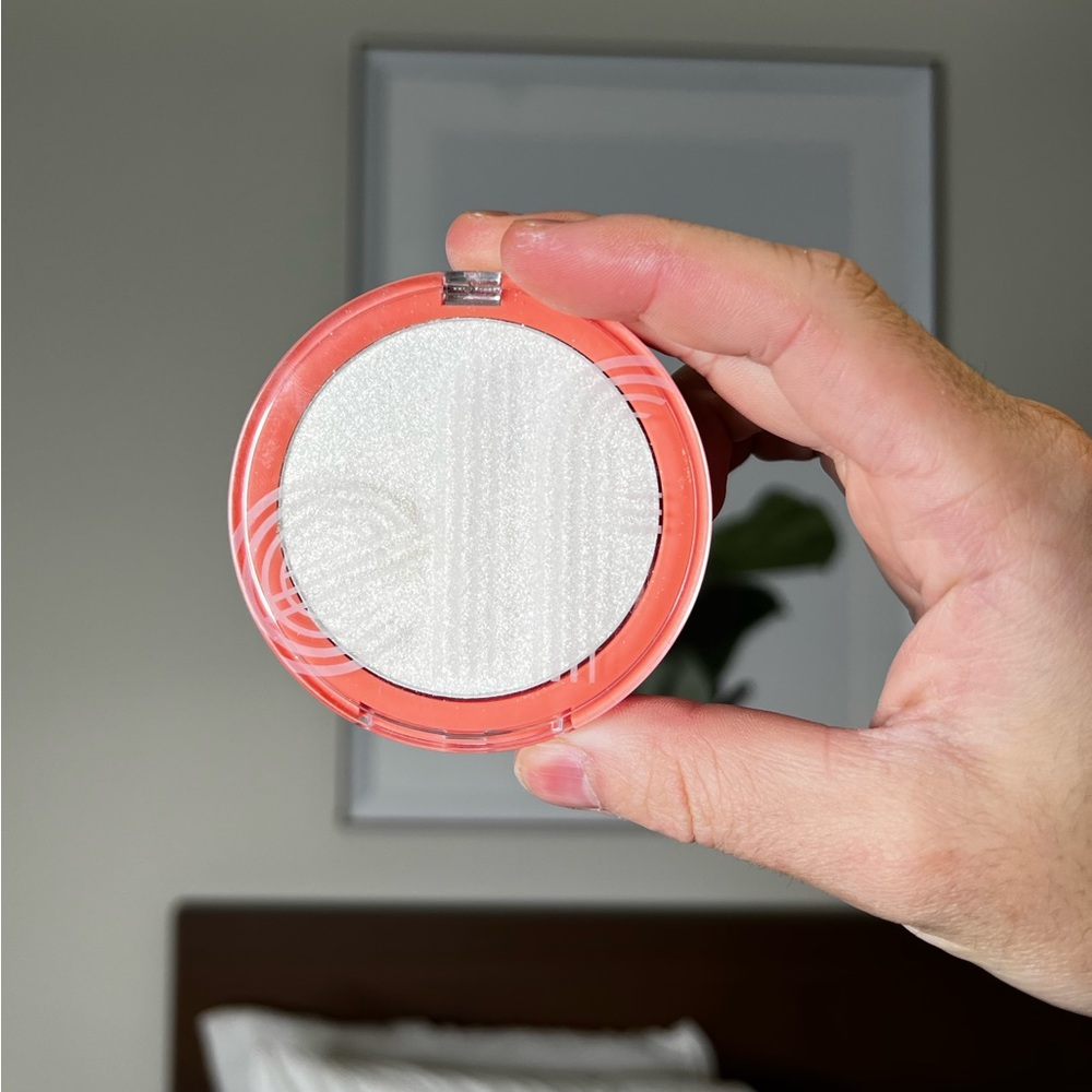 Elf highlighter - Picture 3 of 5